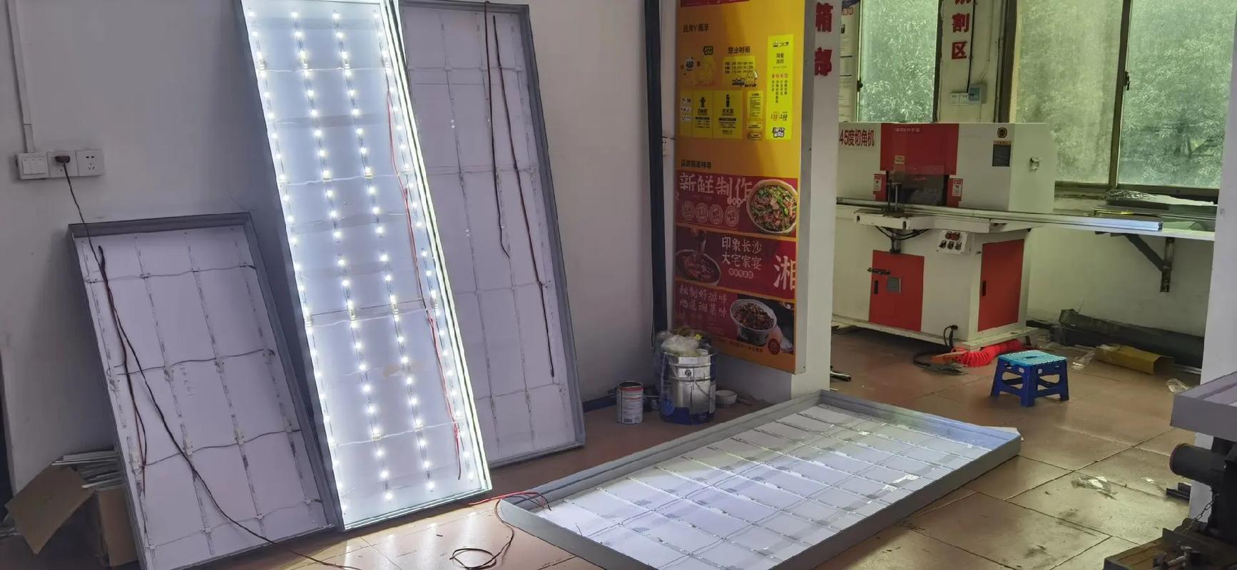 郴州專業燈箱廣告牌制作工廠，打造高品質軟膜燈箱與門頭招牌